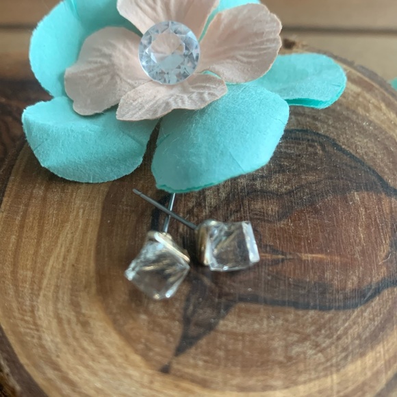 Glass like earrings - Picture 3 of 4